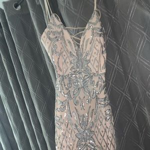 Worn this for a few hours at winter formal :)